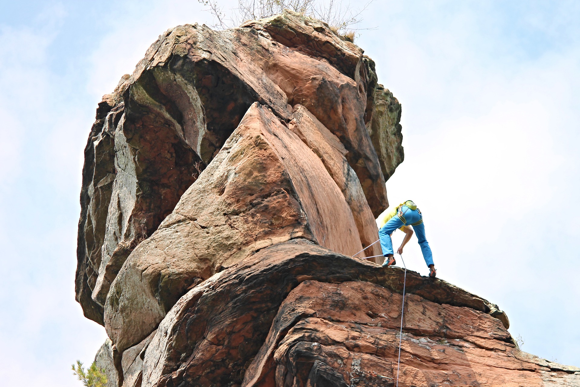 Best Climbing Chalk Reviewed & Compared 2024 | Gearweare.net