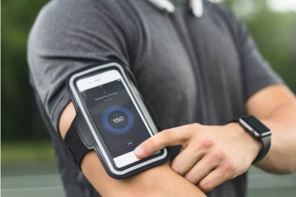 Best iPhone Armbands Reviewed 2018 GearWeAre