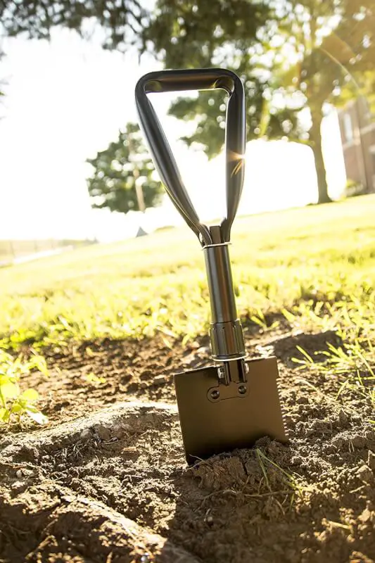 Best Folding Shovels Reviewed & Rated 2022