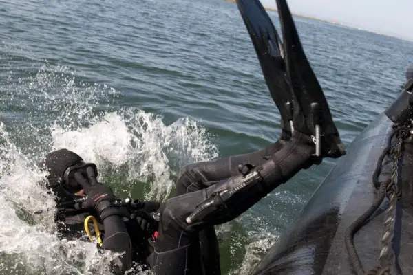 Best Scuba Fins Reviewed & Compared 2018 GearWeAre