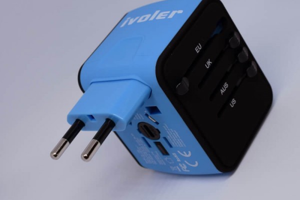 Best Travel Adapter Reviewed 2018 GearWeAre
