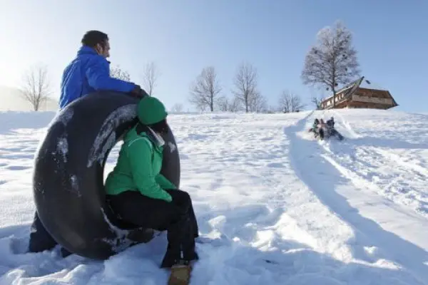 Best Snow Tubes Reviewed 2021 GearWeAre
