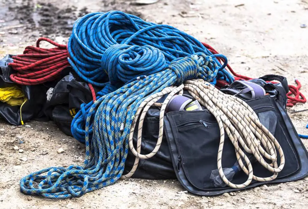 What to do with An Old Climbing Rope 8 Recycling Ideas! GearWeAre
