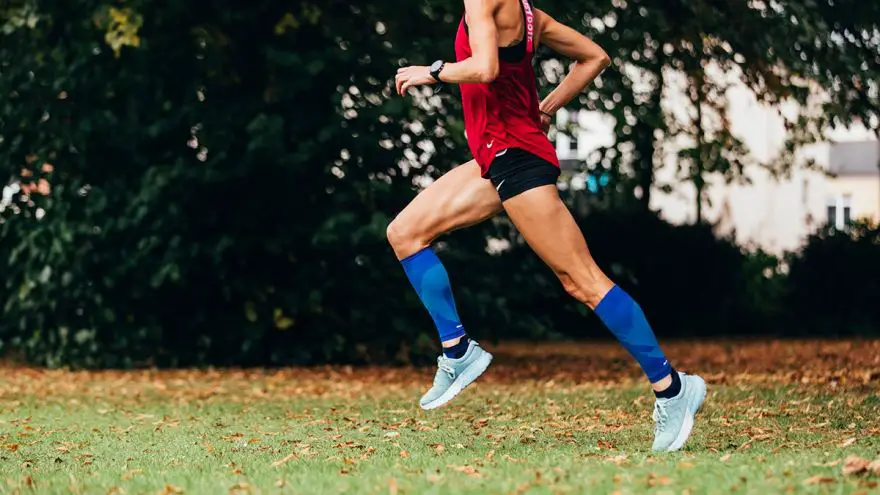 Compression socks benefits and how to choose the right one GearWeAre