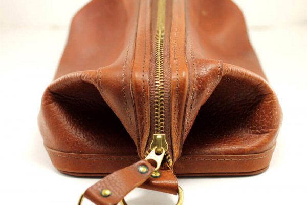 toiletry bags