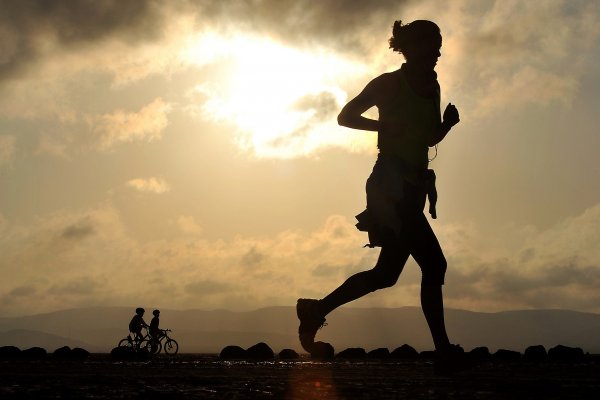 our review of the best running shoes for knee pain